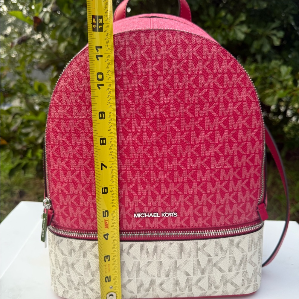 Michael Kors Signature Rhea medium Backpack Dark Raspberry - Picture 13 of 13